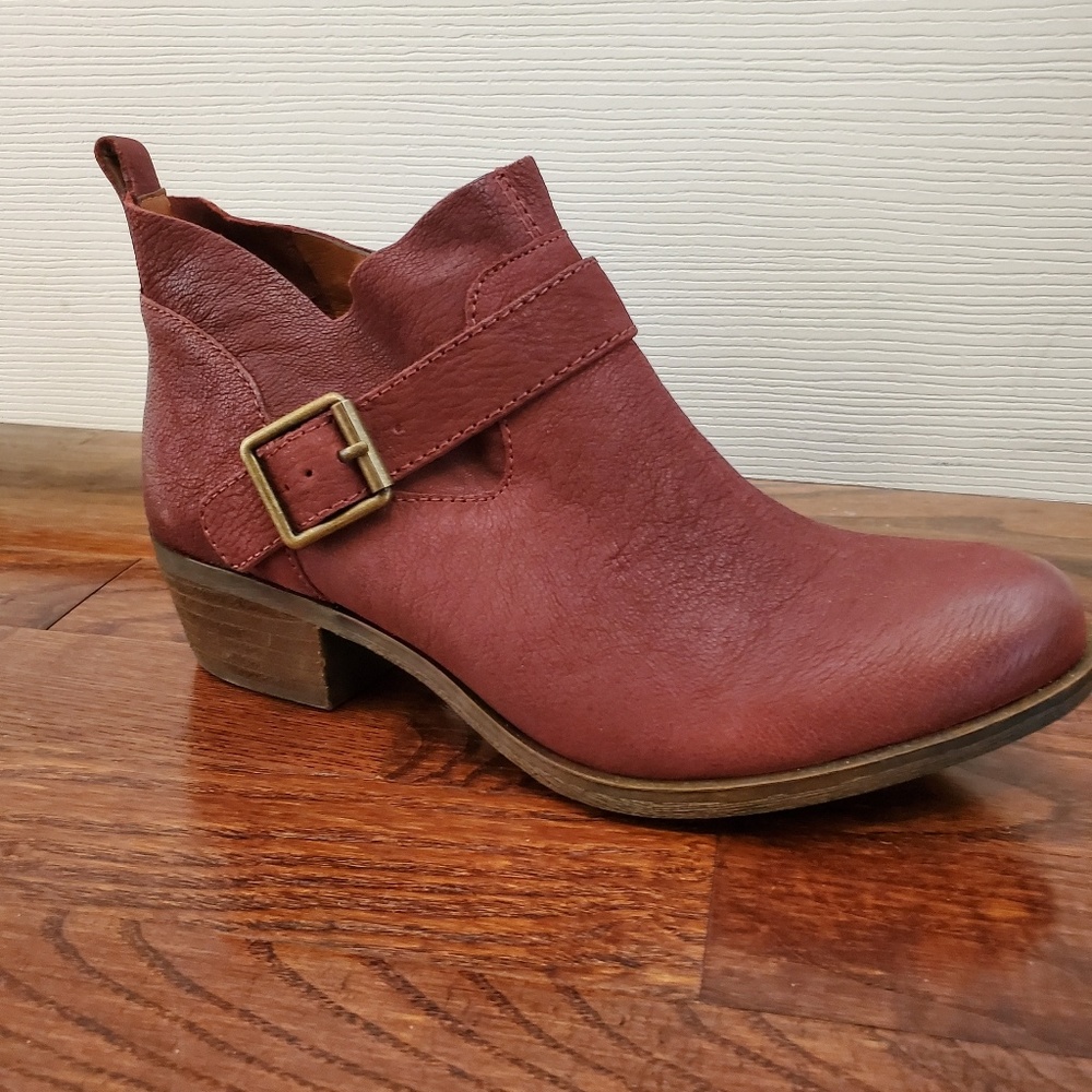 LUCKY BRAND BOOTIES